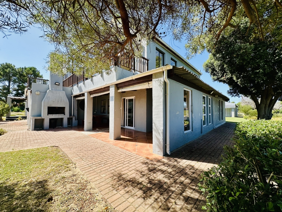 4 Bedroom Property for Sale in Fisherhaven Western Cape